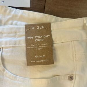Madewell women’s 90s Straight Crop White Jeans size 22